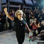 Ολοκληρώθηκε η πορεία στη μνήμη του Παύλου Φύσσα στο Κερατσίνι – Άνοιξαν οι σταθμοί «Κορυδαλλός» και «Μανιάτικα»