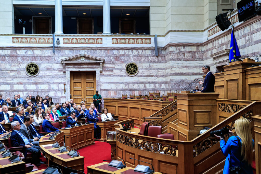 Μητσοτάκης στην ΚΟ της ΝΔ: Αντί για πατριωτικούς φόρους των άλλων κάνουμε πατριωτικές ελαφρύνσεις &#