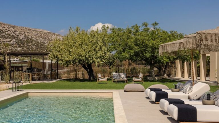 The Attican Villa & Estate στην Ανάβυσσο – Η νέα προσθήκη στα καταλύματα της Aria Hotels
