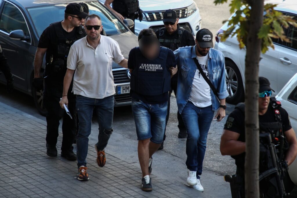 Σοκάρουν οι αποκαλύψεις για την αδελφοκτονία στη Θεσσαλονίκη: Το σημείωμα και το τελευταίο τηλεφώνημ