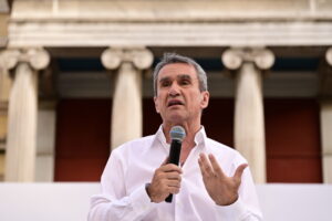 Στη Νέα Δημοκρατία προσχώρησε ο Ανδρέας Λοβέρδος