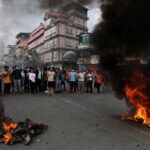 Νεπάλ: Μαζικές διαδηλώσεις κατά της διαφθοράς παρά την απαγόρευση κυκλοφορίας – Η κυβέρνηση επαναφέρει την πρόσβαση στα social media