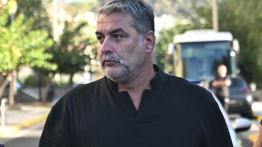 Βασίλης Μπισμπίκης: Τι λέει ο αστυνομικός που έλαβε το τηλεφώνημα από τη συνεργάτιδά του