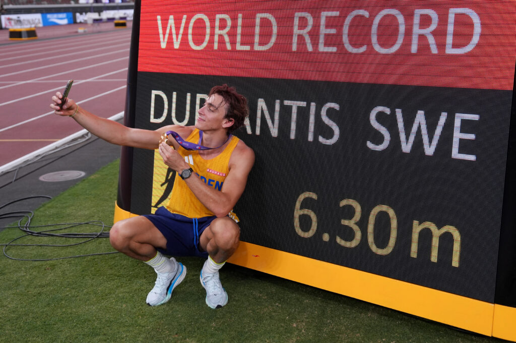 Τι κέρδισε ο Ντουπλάντις με το χρυσό και το παγκόσμιο ρεκόρ στα 6,30 μ.