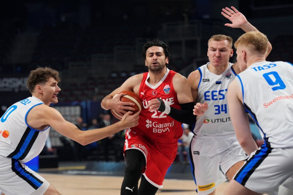 Eurobasket 2025: 4 στα 4 για την Τουρκία – Κέρδισε 84-64 την Εσθονία