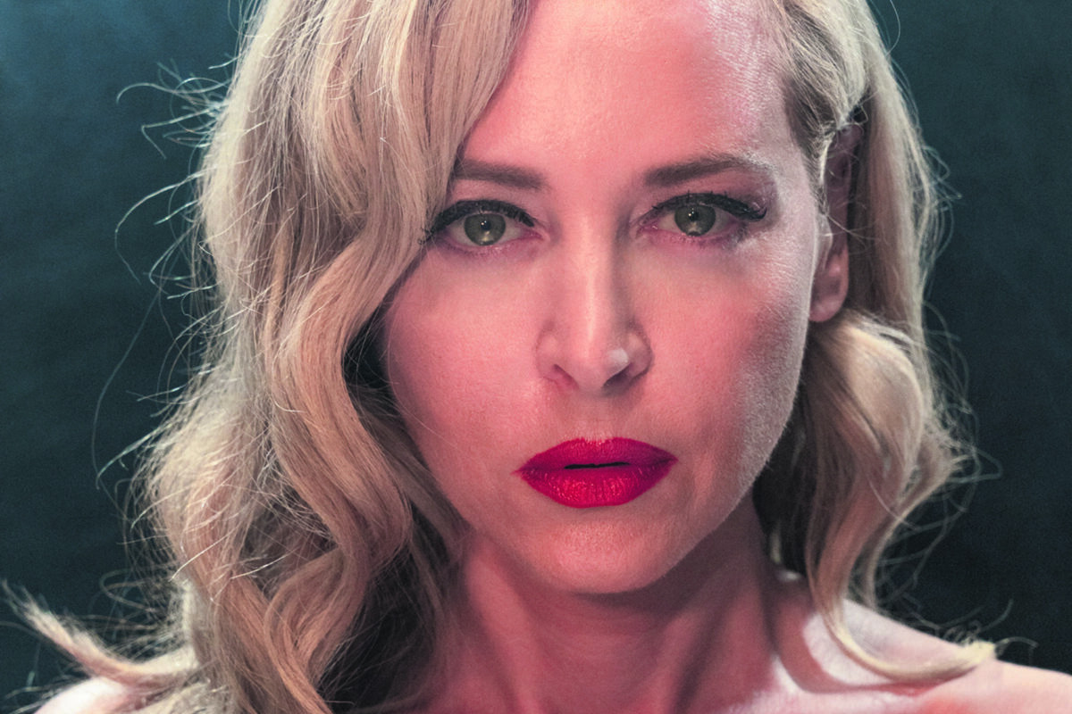 Η Φαίη Ξυλά ζητά λίγο καλοκαίρι ακόμα και εντυπωσιάζει με μαγιό