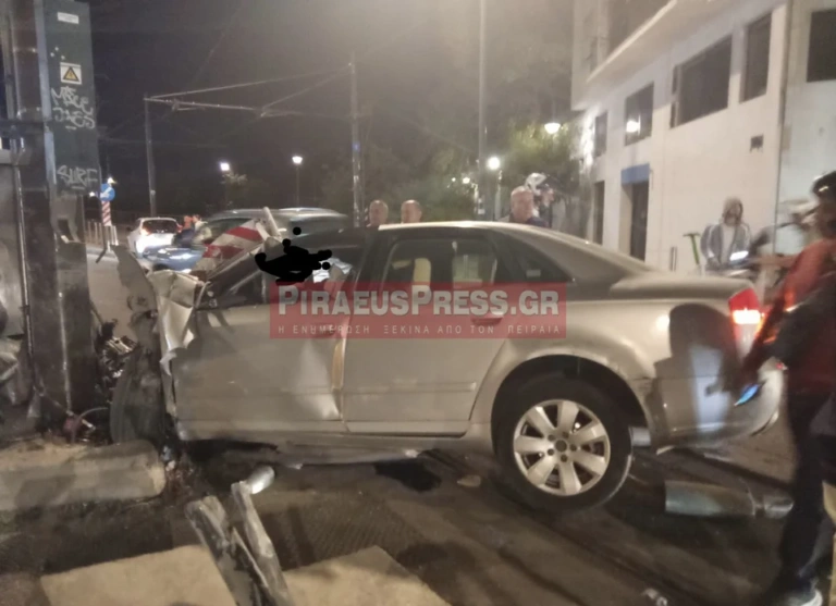 Θανατηφόρο τροχαίο στον Πειραιά: Νεκρός ο 40χρονος – Στη ΜΕΘ σοβαρά τραυματισμένη η συνοδηγός