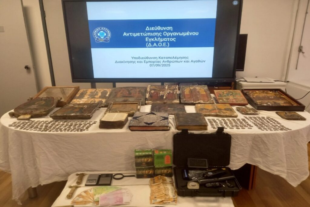 Καλάβρυτα: Αυτά είναι τα θρησκευτικά κειμήλια που ήθελε να πουλήσει ο ηγούμενος της Μονής Μεγάλου Σπ