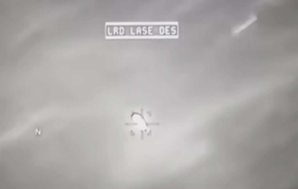 Πύραυλος Hellfire εξοστρακίζεται από φωτεινό UFO σε εντυπωσιακό βίντεο – Τι αποκαλύφθηκε στο Κ