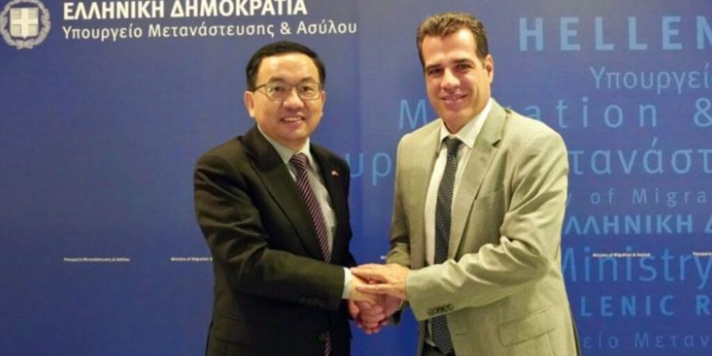 Συνάντηση Πλεύρη με τον Πρέσβη της Κίνας – Σημαντικός ο ρόλος της κινεζικής κοινότητας στην Ελ