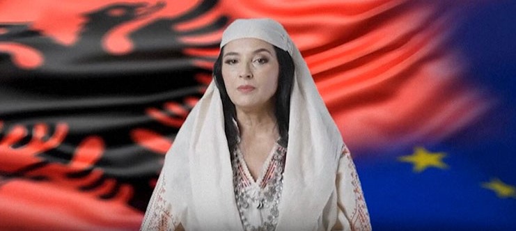 Η κυρία ρομποτίνα πήρε θέση στο Υπουργικό