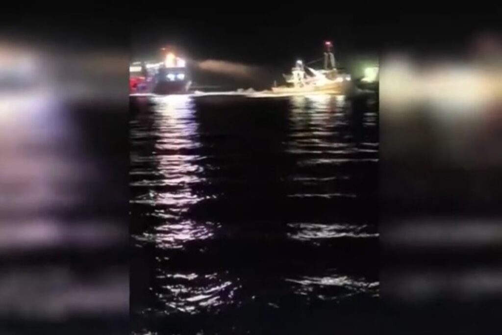 Σαμοθράκη: Σοβαρό επεισόδιο ελληνικών και τουρκικών αλιευτικών – «Πυροβολούσαν στον αέρα οι Τούρκοι»