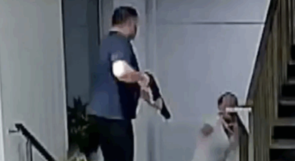 Άγρια δολοφονία στην Τουρκία: Καρέ – καρέ η εκτέλεση της 42χρονης από τον πρώην σύζυγό της μέσα σε νοσοκομείο