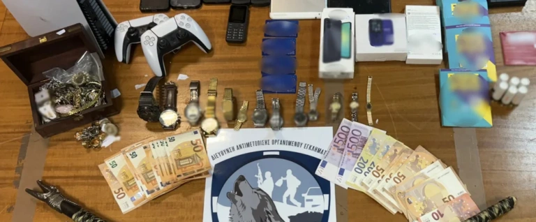 Σπείρα εξαπατούσε ηλικιωμένους σε Αθήνα και Θεσσαλονίκη – Μισό εκατομμύριο η λεία της συμμορίας
