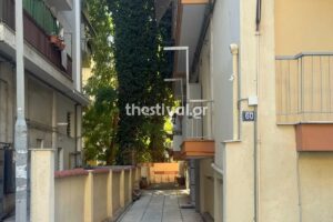 Αδελφοκτονία στη Θεσσαλονίκη: Η 59χρονη πάλεψε να σωθεί- Τι έδειξε η νεκροψία- νεκροτομή