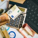 Ποια είναι τα μέτρα πάνω από 2 δισ. ευρώ που ανακοίνωσε ο Μητσοτάκης για τη στήριξη του διαθέσιμου εισοδήματος