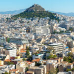 Ακίνητα: Οι τιμές πώλησης για μικρά και μεγάλα σπίτια σε Αθήνα και Θεσσαλονίκη [Αναλυτικοί πίνακες με ποσά]