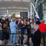 Βρετανία: Η αστυνομία συνέλαβε άνδρα για την κυβερνοεπίθεση που επηρέασε τα ευρωπαϊκά αεροδρόμια