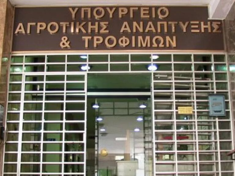 ΥΠΑΑΤ για ΠΑΣΟΚ: «Ζηλεύοντας τις χειρότερες μέρες του ΣΥΡΙΖΑ» – Η απάντηση δέκα σημείων για τη