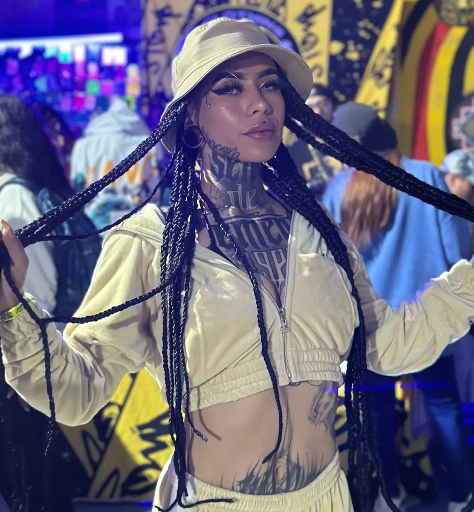 Νεκρή πασίγνωστη Influencer ύστερα από επέμβαση λιποαναρρόφησης: Τι κρύβεται πίσω από το μυστηριώδες τέλος της