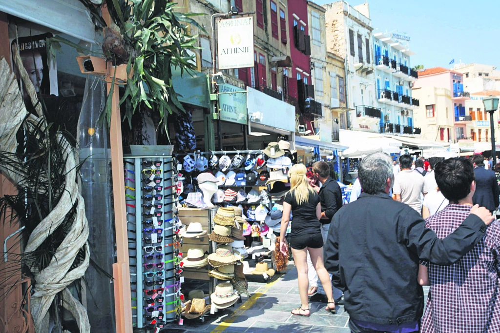 Το μεταναστευτικό και οι τουρίστες της μίας ημέρας