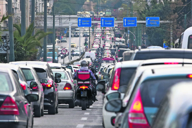 Δεν φτάνει το μποτιλιάρισμα, έχουμε και τα έργα στους δρόμους