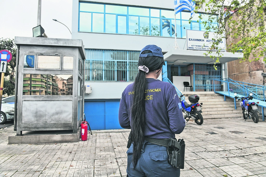 Εξι μήνες αναμονή για νέα ταυτότητα;