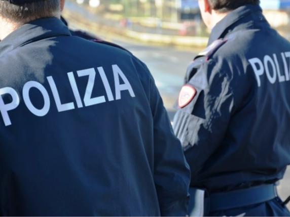 Σοκ στην Ιταλία: 25χρονη φέρεται να σκότωσε τα δίδυμα μωρά της και τα έκρυψε στην ντουλάπα – Νέα στοιχεία για τρίτο παιδί