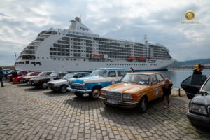 Καβάλα: Κλασικά αυτοκίνητα από το Σαντάνσκι «πλημμύρισαν» το τελωνείο