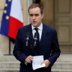 Γαλλία: Η Εθνοσυνέλευση απέρριψε την πρόταση μομφής κατά της κυβέρνησης Λεκορνί