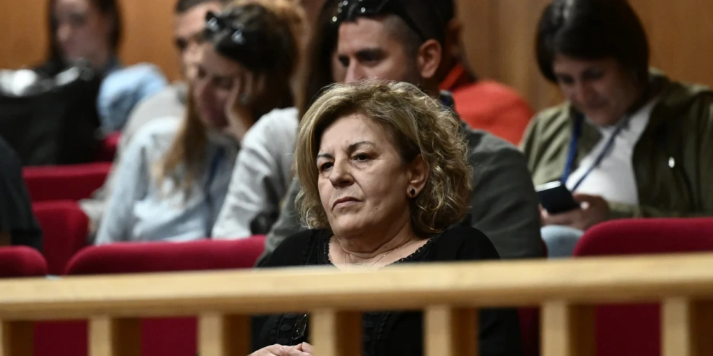 Δίκη Χρυσής Αυγής: Λεκτική επίθεση δέχτηκε η Μάγδα Φύσσα στο δικαστήριο