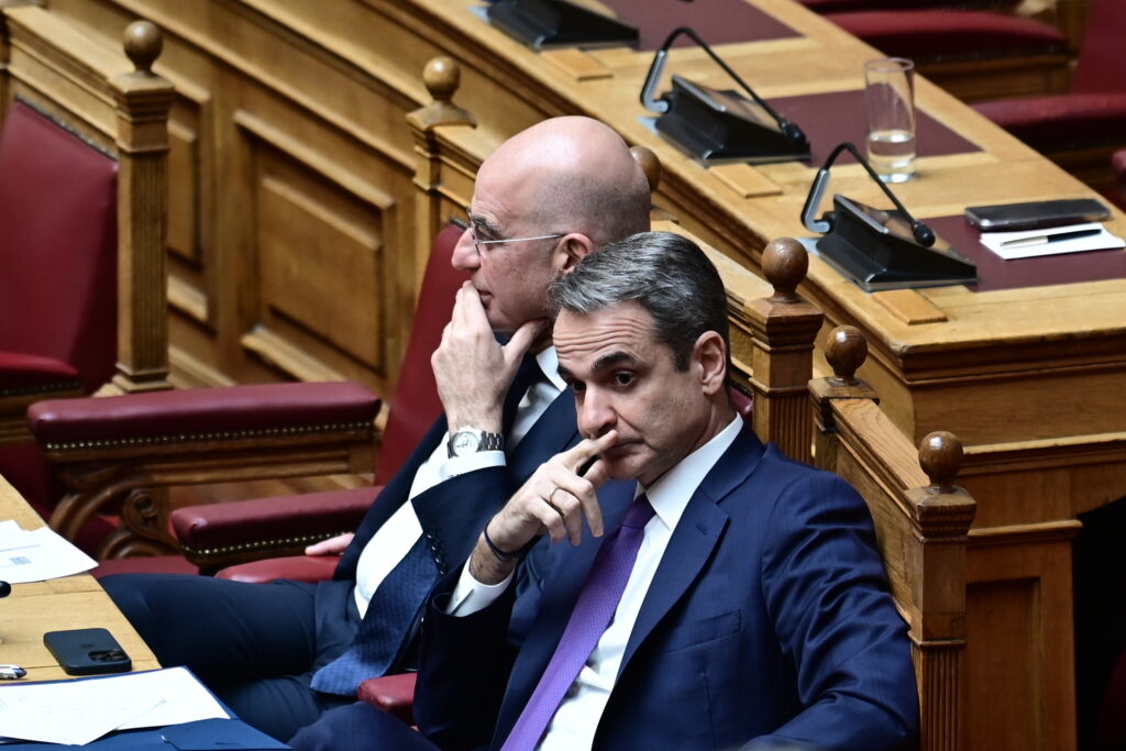 Κυριάκος Μητσοτάκης: Ενισχυμένος από τη «μάχη του μνημείου» – Ολο το παρασκήνιο Μαξίμου –