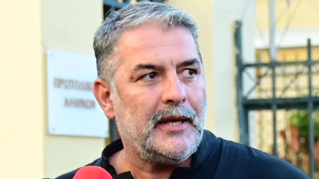 Βασίλης Μπισμπίκης: Τα ψέματά του «καίνε» την στενή του συνεργάτιδα!