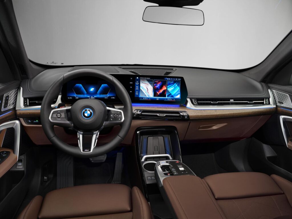 Με 329 ευρώ τον μήνα οδηγείς υβριδικό SUV BMW με όλα πληρωμένα – Δες πώς