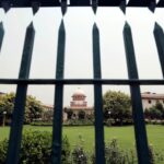 Απίστευτο: Δικηγόρος πέταξε παπούτσι στον Πρόεδρο του Ανώτατου Δικαστηρίου της Ινδίας μέσα στο δικαστήριο – Οργή για «ύβρη» στον Θεό Βισνού