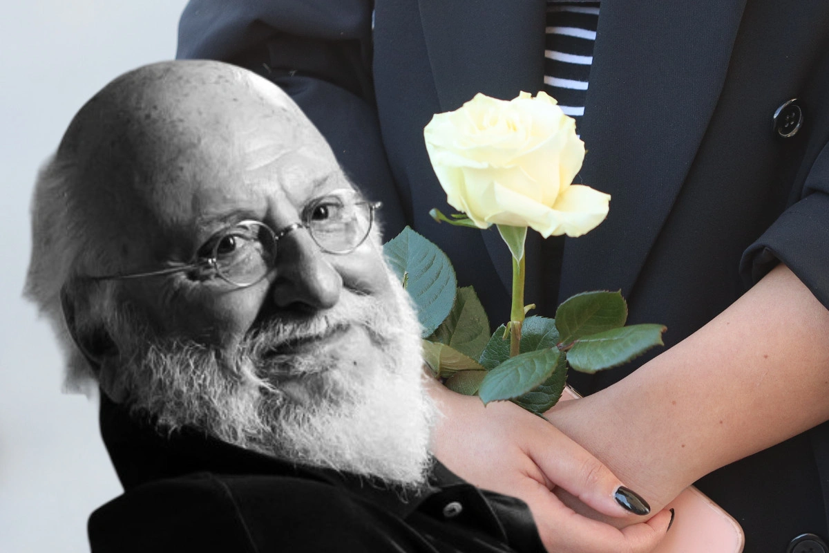 Διονύσης Σαββόπουλος: Σεβασμός και ευγνωμοσύνη για τον μεγάλο τραγουδοποιό - Μελωδίες και χειροκροτήματα στο «ύστατο χαίρε»