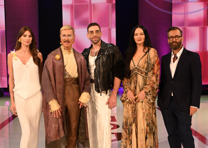GNTM: Μοντέλο έπεσε κατά τη διάρκεια του σετ – Σε πανικό η Παπαγεωργίου