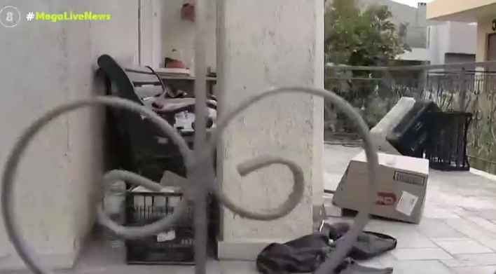 Άνοιξη: Ιδιοκτήτες εισέβαλαν με ρόπαλα και μαχαίρια σε σπίτι – Ξυλοκόπησαν οικογένεια για οφειλές ενοικίων [βίντεο]
