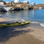 Όταν δεν έχει πλοίο… παίρνεις καγιάκ – Το ταξίδι που έγινε viral – Ποιος έκανε τη διαδρομή Κύθνος – Σίφνος