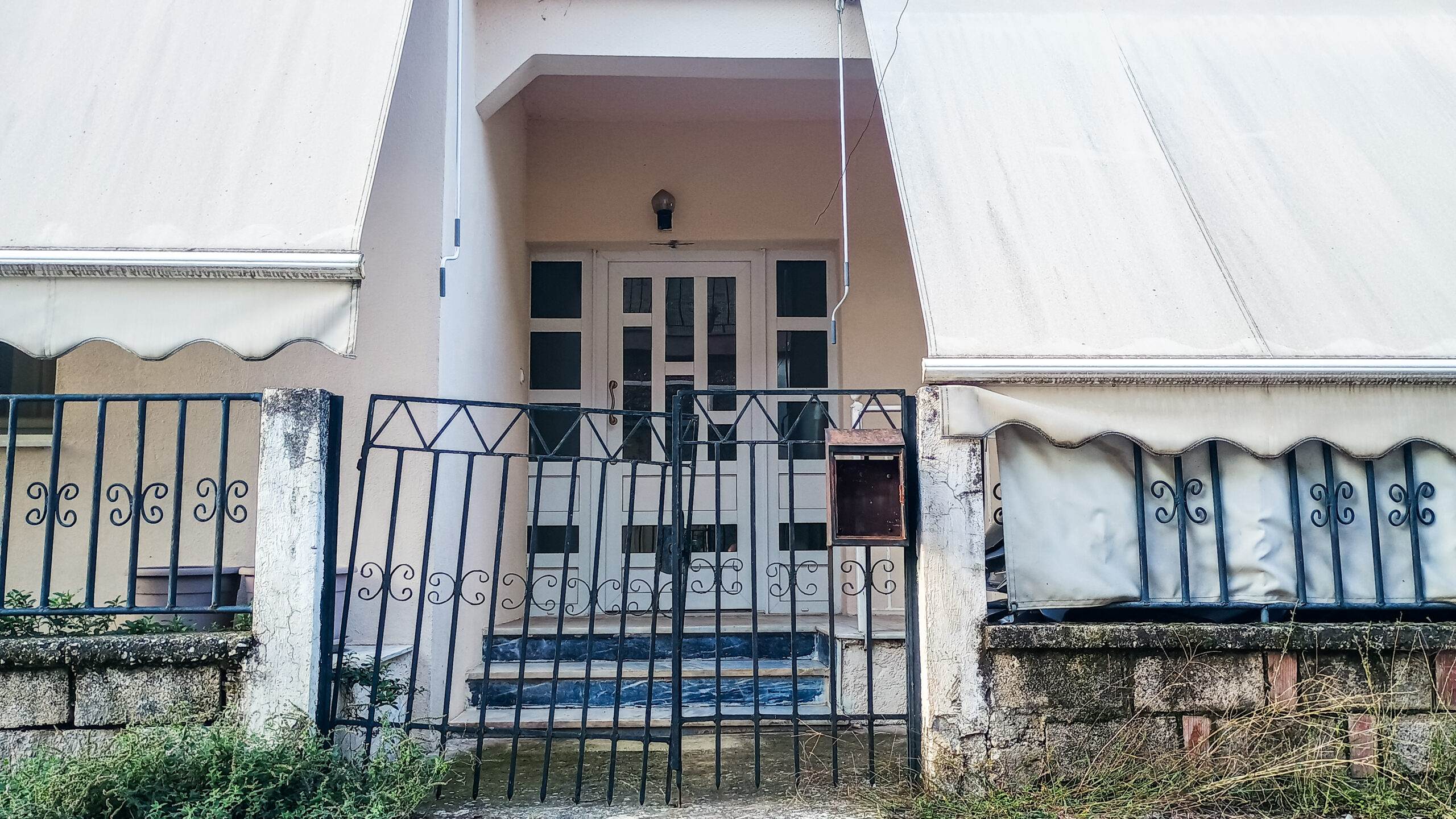 Μητροκτονία στα Τρίκαλα: Ψάχνουν τι πυροδότησε το μίσος του 18χρονου