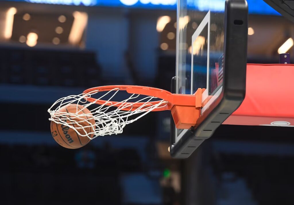 Σκάνδαλο στη Euroleague: Συνελήφθη ο διαιτητής Ούρος Νίκολιτς με 250.000 ευρώ στο σπίτι του