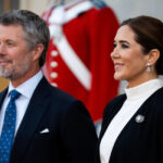 Βασιλιάς Φρέντερικ και βασίλισσα Μαίρη: Το δείπνο στους ηγέτες της ΕΕ και οι ενδυμασίες που σχολιάστηκαν