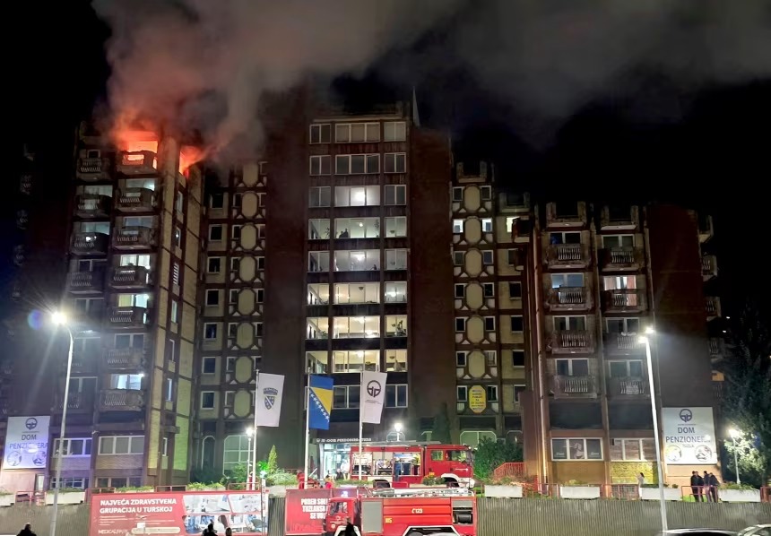 Τραγωδία στη Βοσνία: 11 νεκροί και δεκάδες τραυματίες από φωτιά σε γηροκομείο στην Τούζλα