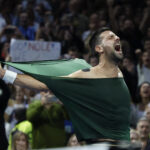 Έγραψε ιστορία ο Τζόκοβιτς στην Αθήνα: Κατέκτησε με ανατροπή τον 101ο τίτλο του