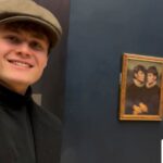 Σάλος στο Λούβρο: Βέλγοι TikTokers κρέμασαν μυστικά το δικό τους έργο δίπλα στη Μόνα Λίζα – Στο στόχαστρο πάλι η ασφάλεια του μουσείου