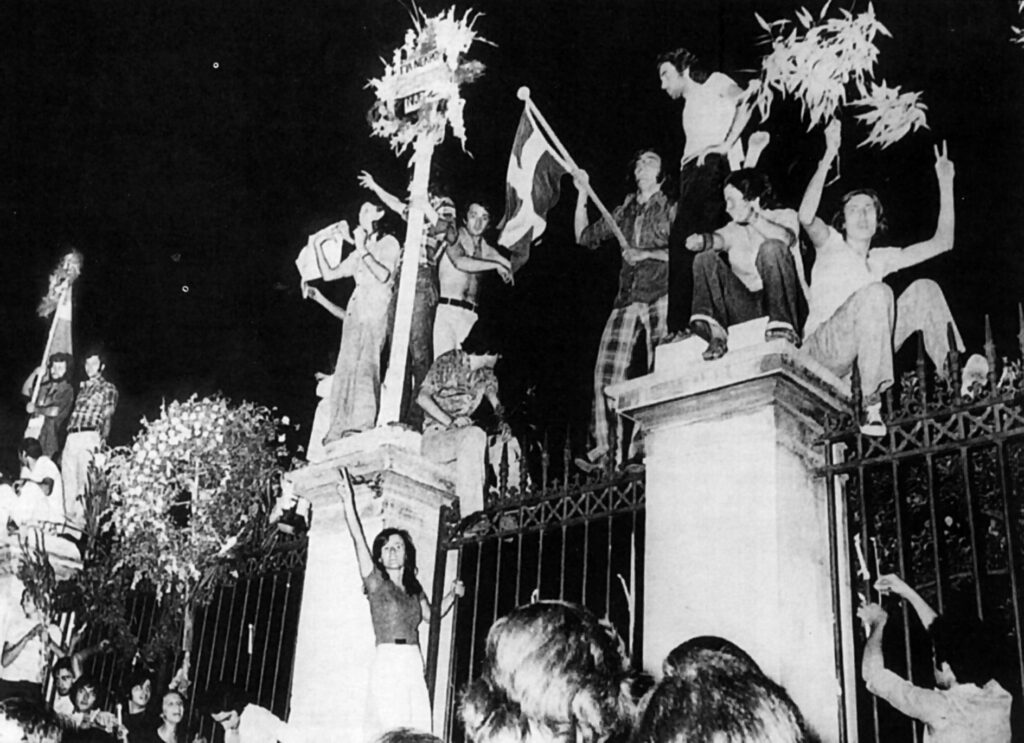 Πολυτεχνείο: Από την κατάληψη στα τανκς
