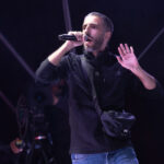 Χάος μετά τη συναυλία του ΛΕΞ: Επιθέσεις σε αστυνομικούς – Καμένα ΙΧ και 18 προσαγωγές