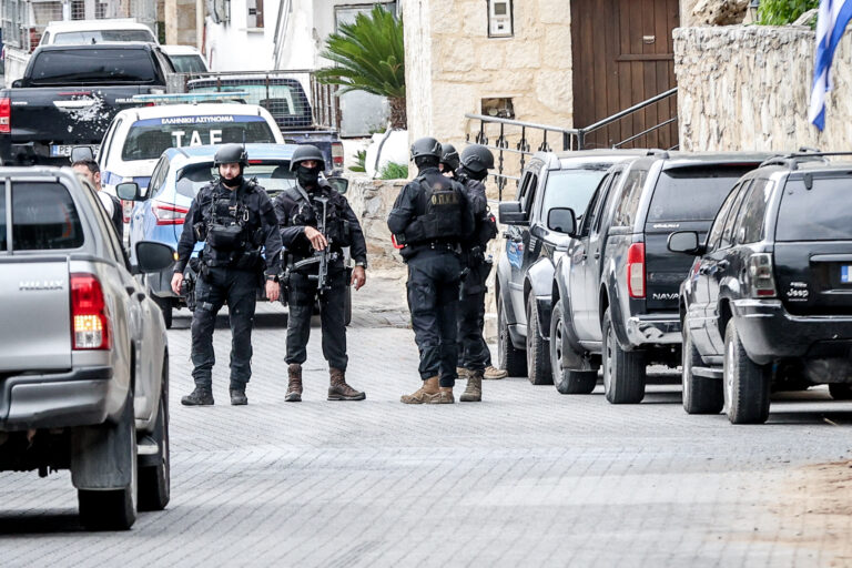 Μακελειό στα Βορίζια: Σε κατάσταση πολιορκίας το χωριό -Η έκρηξη που οδήγησε σε δύο νεκρούς – Σήμερα η κηδεία του 39χρονου