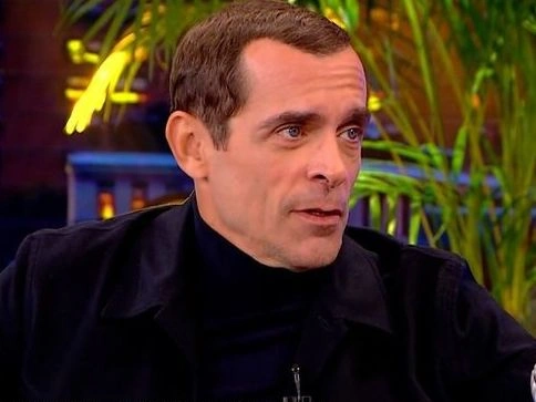 Κωνσταντίνος Μαρκουλάκης: «Μπηχτή» από την Τίνα Μεσσαροπούλου – «Ήταν τόσο βαρετή η συνέντευξη που έδινε στον Γρηγόρη Αρναούτογλου»