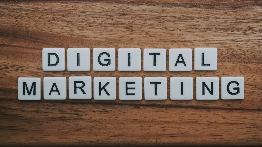 Πώς συνδέεται το Digital Marketing με τις Πωλήσεις και τη Φήμη της Επιχείρησης